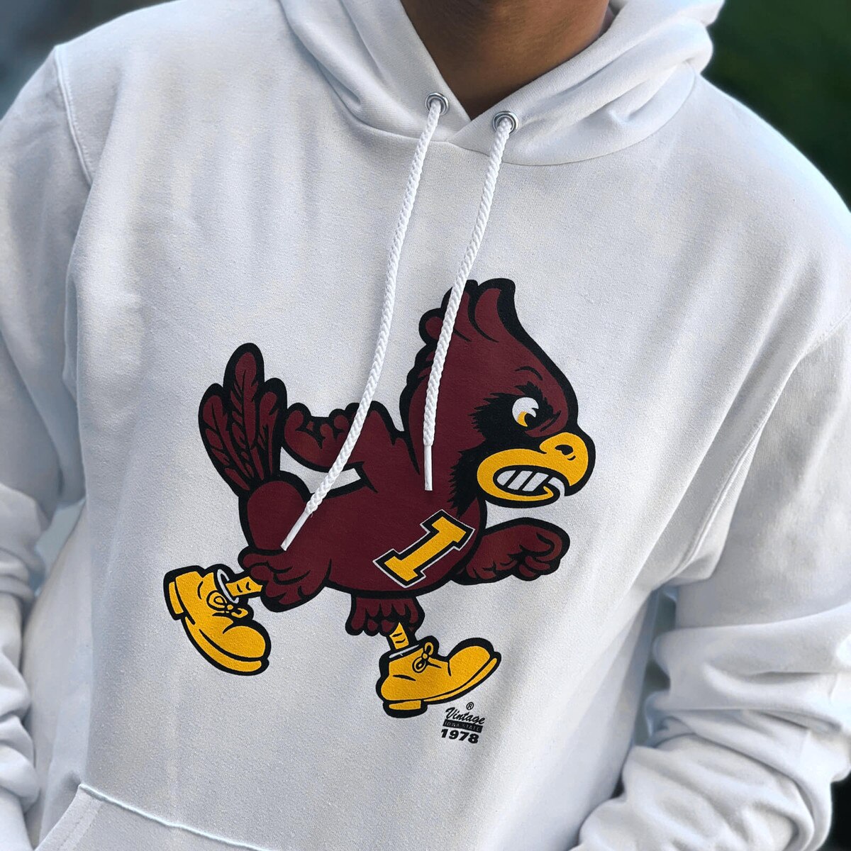 Champion® Walking Cy White Hoodie